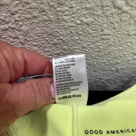 Good American Highlighter Yellow Crew Neck Short Sleeve Tee Sz 1/2 - Picture 5 of 11